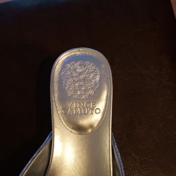 Sandals by Vince Camuto - Picture 6 of 7